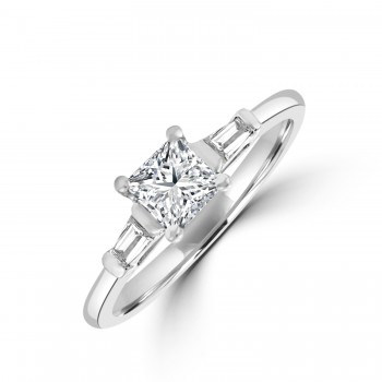 Platinum Solitaire ESi1 Princess Diamond ring