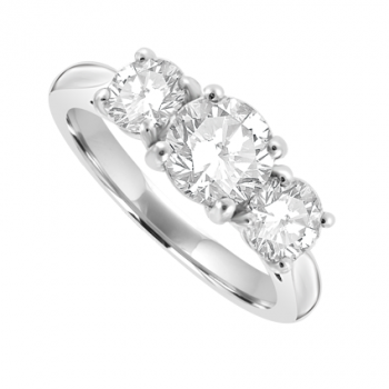 Platinum 3 Stone Diamond 4-claw Ring