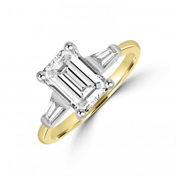 18ct Gold Emerald cut and Tapered Baguette Diamond ring
