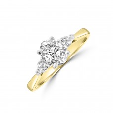18ct Gold and Platinum Oval DSi1 Diamond & Pear ring