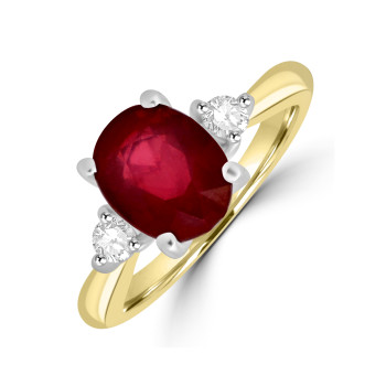 18ct Gold oval Ruby and Diamond Three-stone ring 18ct Gold oval Ruby and Diamond Three-stone ring